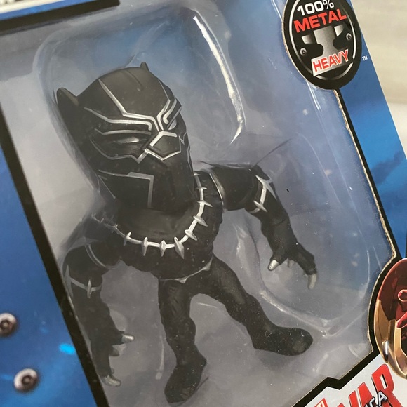 NIB Marvel black panther die cast figurine - Picture 5 of 7
